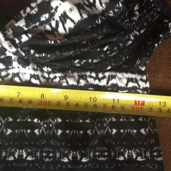 Badgely Mischka Tankini Top - Picture 11 of 15